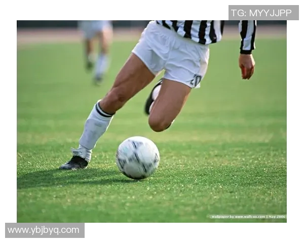 足球明星瘦腿图片大揭秘看他们如何保持完美身材与运动魅力